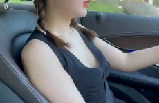 开车看小姐姐翻车图片,小姐姐翻车，行车记录仪捕捉惊险瞬间