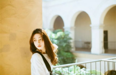 写真风格女孩个性,写真风格映照下的独特女孩魅力